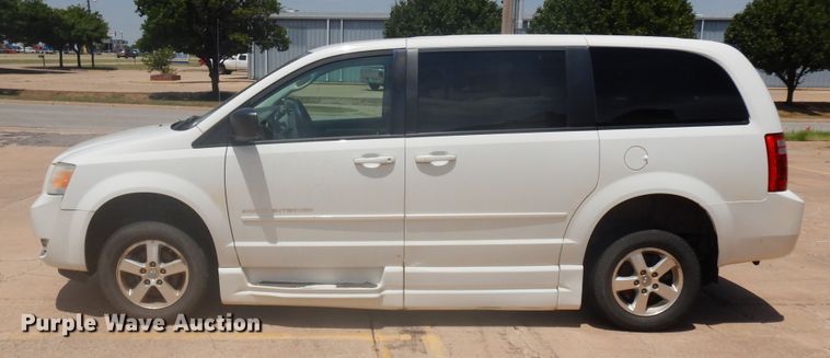 image for item FI9884 2010 Dodge Grand Caravan handicap accessible van