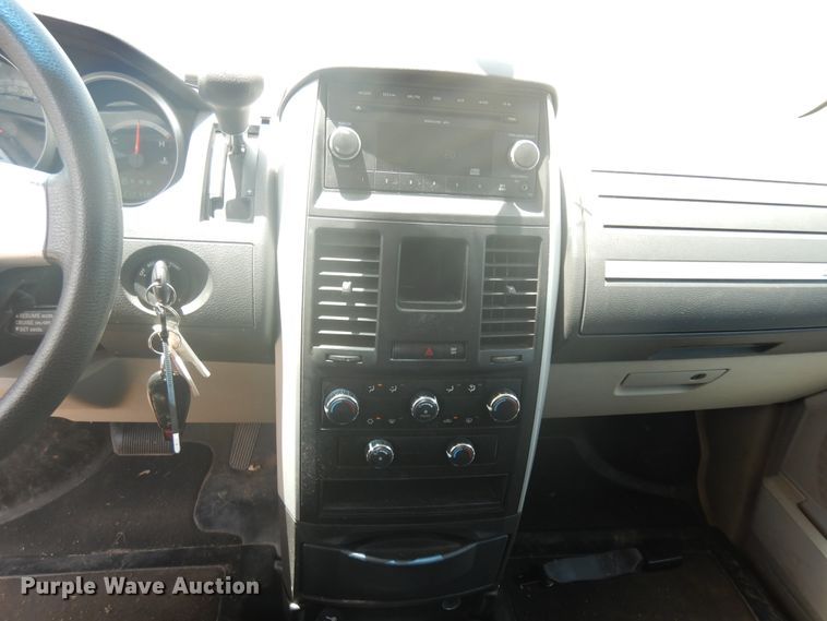 image for item FI9884 2010 Dodge Grand Caravan handicap accessible van