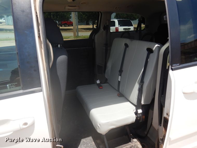 image for item FI9884 2010 Dodge Grand Caravan handicap accessible van