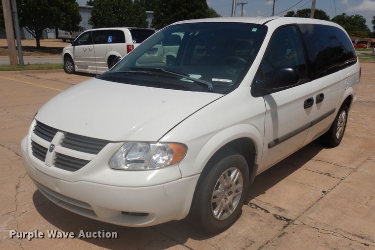 image for item FI9886 2007 Dodge Grand Caravan van