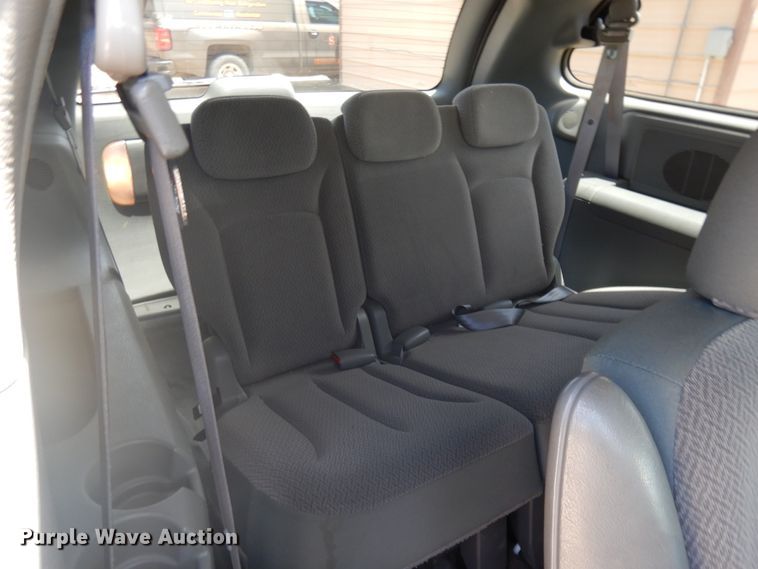 image for item FI9886 2007 Dodge Grand Caravan van