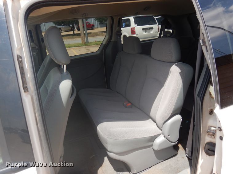 image for item FI9886 2007 Dodge Grand Caravan van