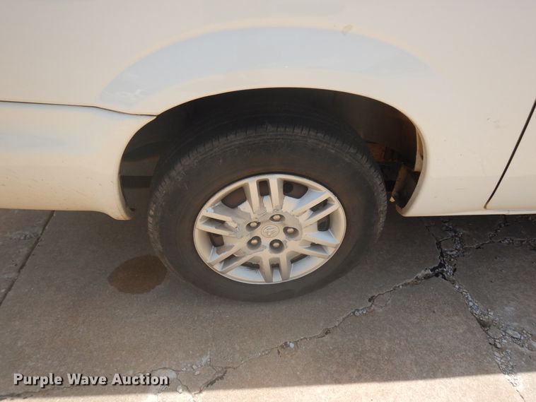 image for item FI9886 2007 Dodge Grand Caravan van