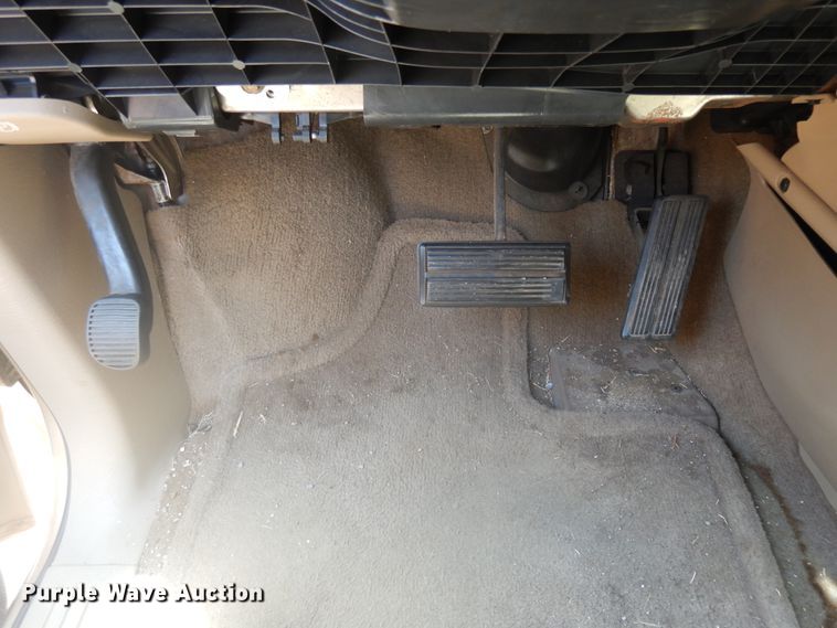 image for item FI9887 2001 Dodge Grand Caravan van