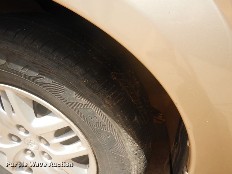 image for item FI9887 2001 Dodge Grand Caravan van