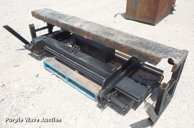 image for item FJ9151 End gate lift