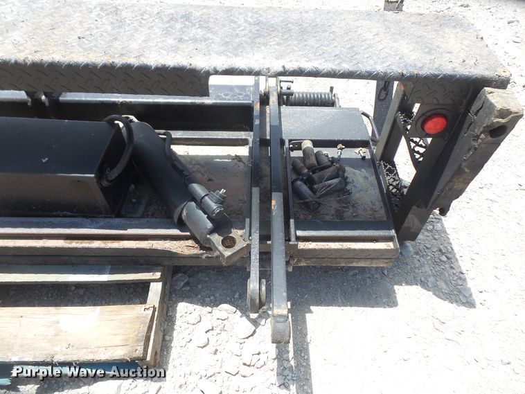 image for item FJ9151 End gate lift