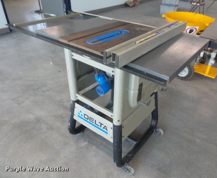image for item FJ9158 Delta table saw