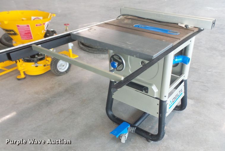 image for item FJ9158 Delta table saw