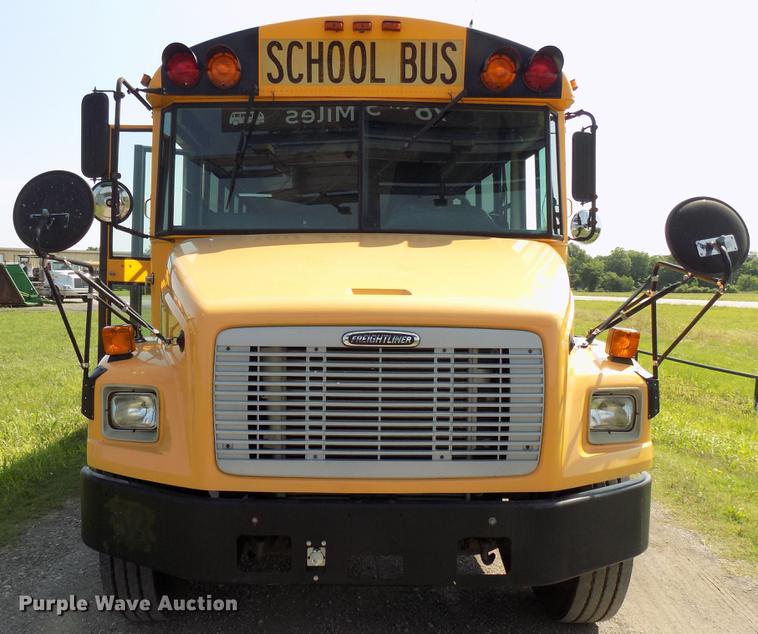image for item FJ9252 2002 Freightliner FS65 school bus