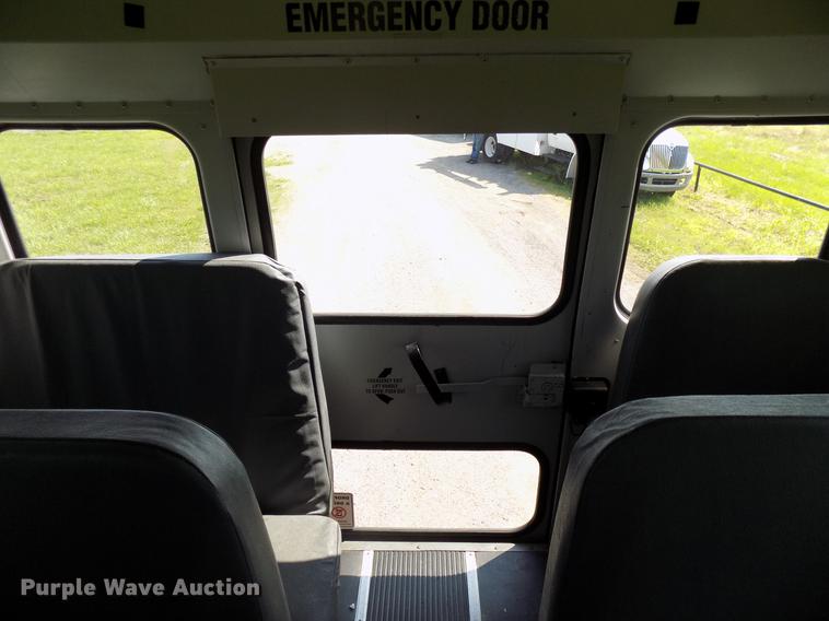 image for item FJ9252 2002 Freightliner FS65 school bus