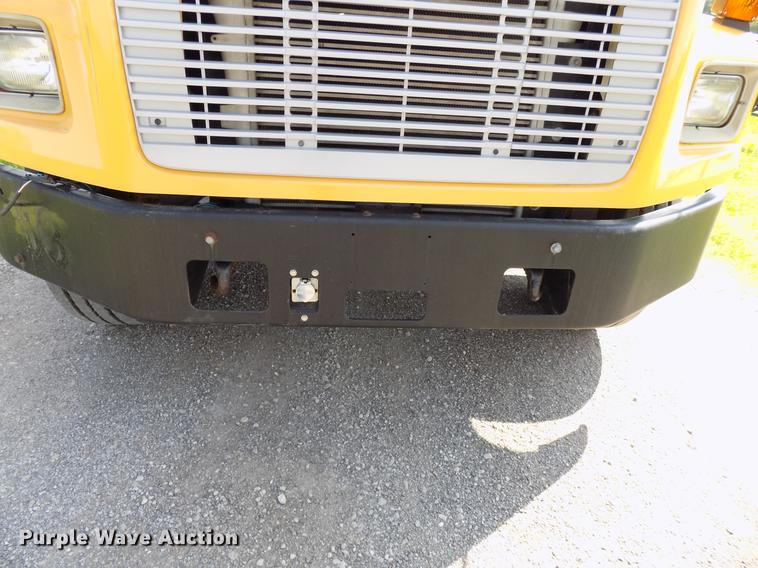 image for item FJ9252 2002 Freightliner FS65 school bus