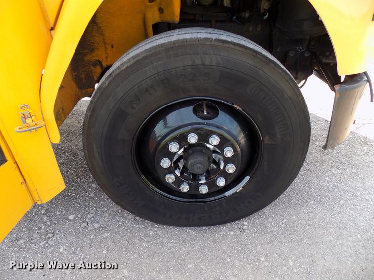 image for item FJ9252 2002 Freightliner FS65 school bus