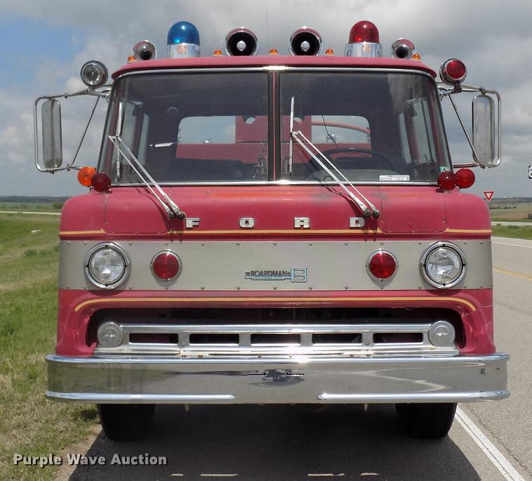 image for item FO9785 1970 Ford C910 fire truck