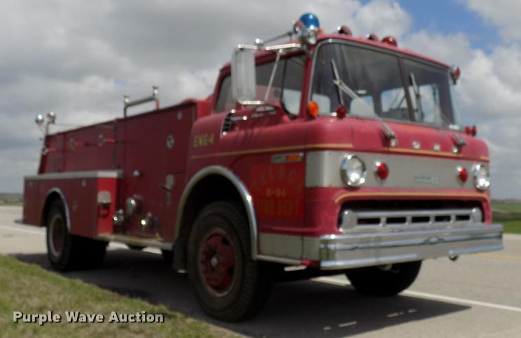 image for item FO9785 1970 Ford C910 fire truck
