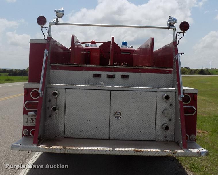 image for item FO9785 1970 Ford C910 fire truck