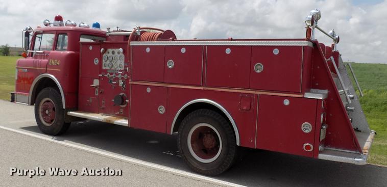 image for item FO9785 1970 Ford C910 fire truck