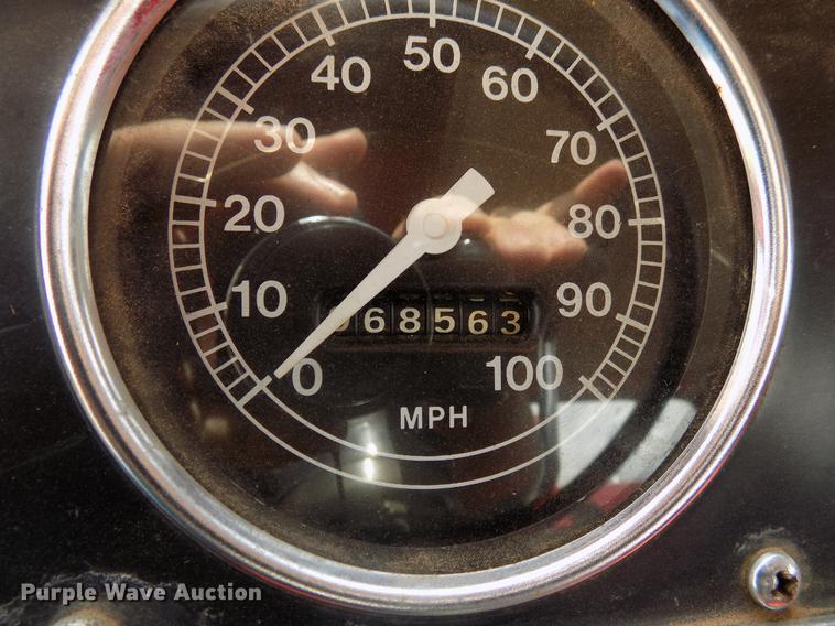 image for item FO9785 1970 Ford C910 fire truck