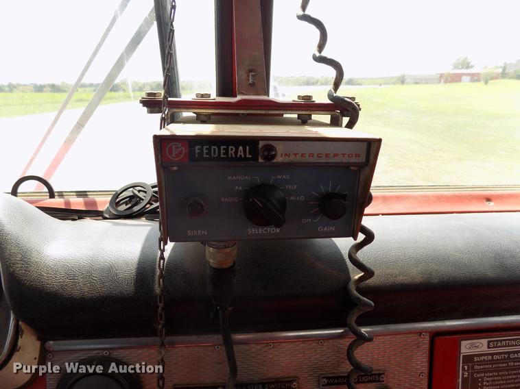 image for item FO9785 1970 Ford C910 fire truck