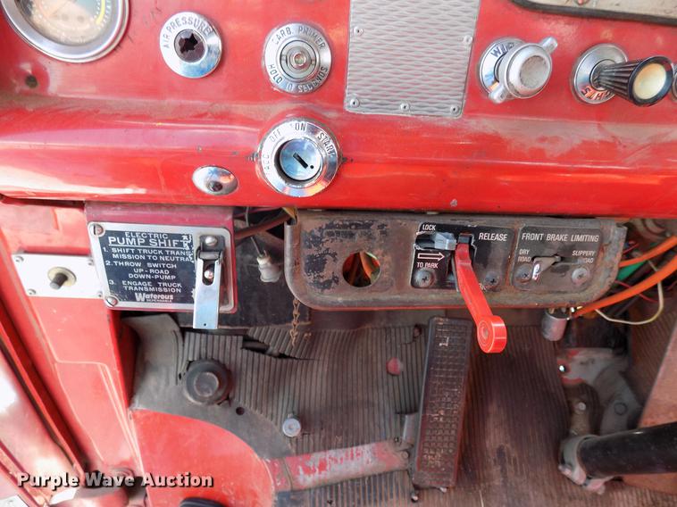 image for item FO9785 1970 Ford C910 fire truck