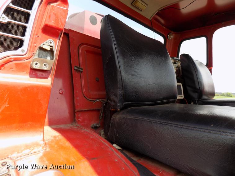 image for item FO9785 1970 Ford C910 fire truck