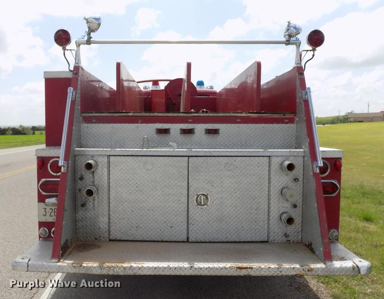 image for item FO9785 1970 Ford C910 fire truck