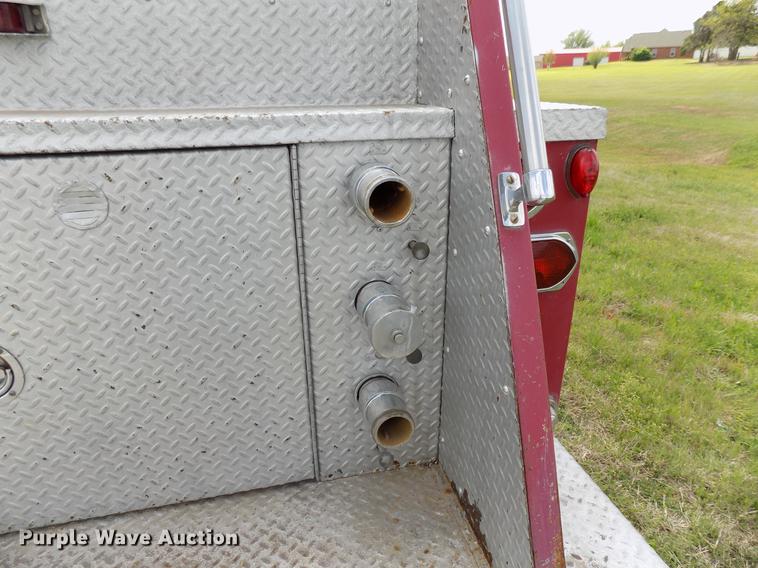 image for item FO9785 1970 Ford C910 fire truck