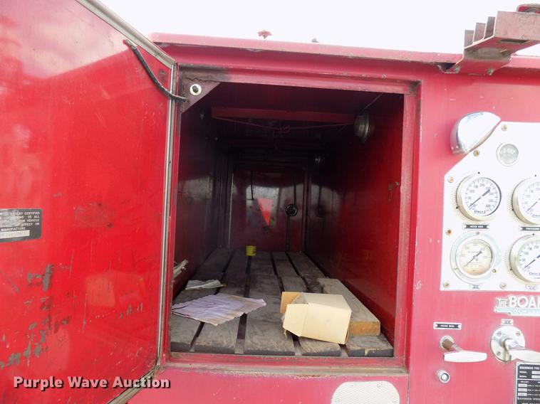 image for item FO9785 1970 Ford C910 fire truck