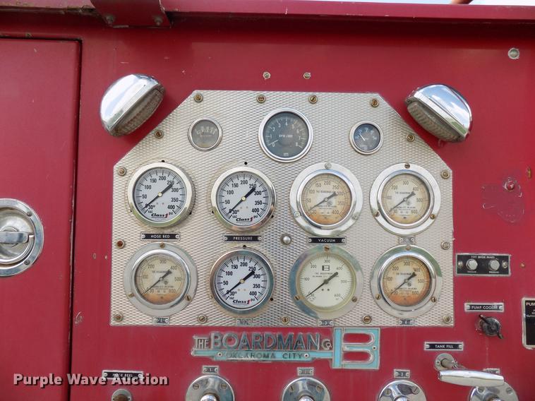 image for item FO9785 1970 Ford C910 fire truck