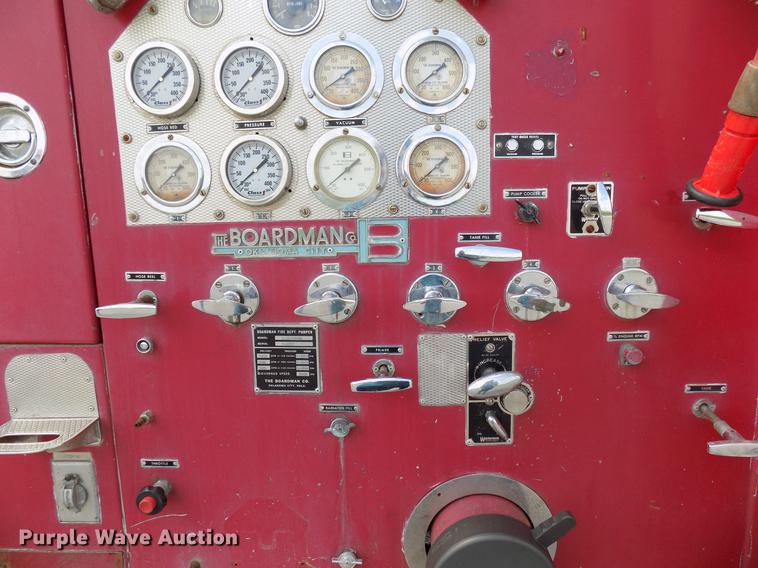 image for item FO9785 1970 Ford C910 fire truck