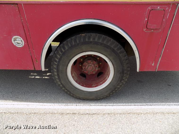 image for item FO9785 1970 Ford C910 fire truck
