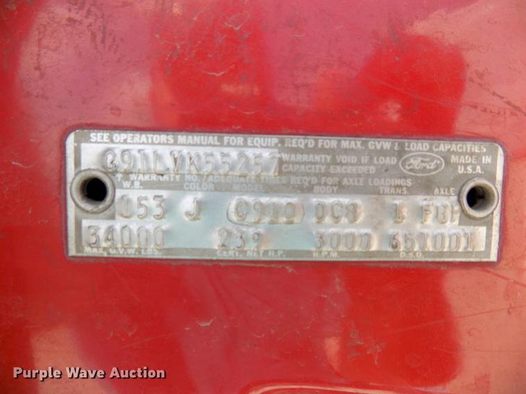 image for item FO9785 1970 Ford C910 fire truck