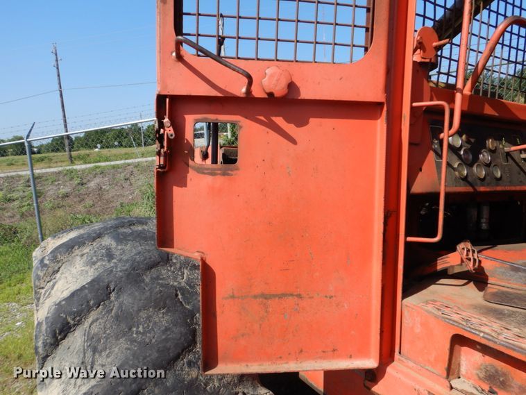 image for item FT9259 1989 Timberjack 380 skidder