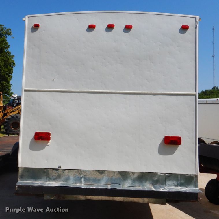 image for item FT9261 2006 Monaco Holi camper