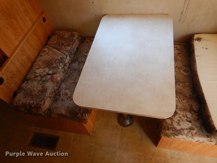 image for item FT9261 2006 Monaco Holi camper