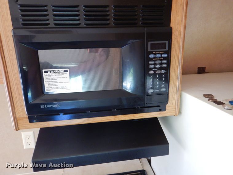 image for item FT9261 2006 Monaco Holi camper