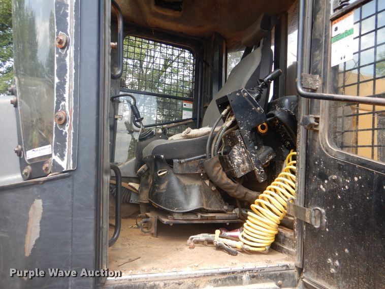 image for item FT9265 2003 Blount Hydro-Ax 470 feller buncher