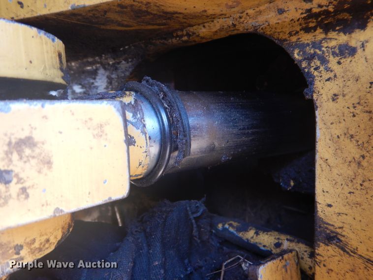 image for item FT9265 2003 Blount Hydro-Ax 470 feller buncher