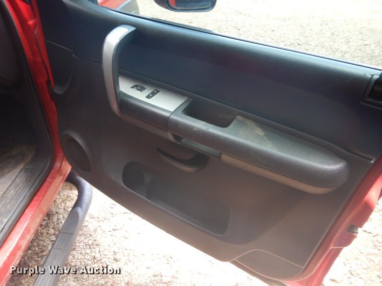 image for item FT9268 2009 Chevrolet Silverado 3500HD flatbed pickup truck