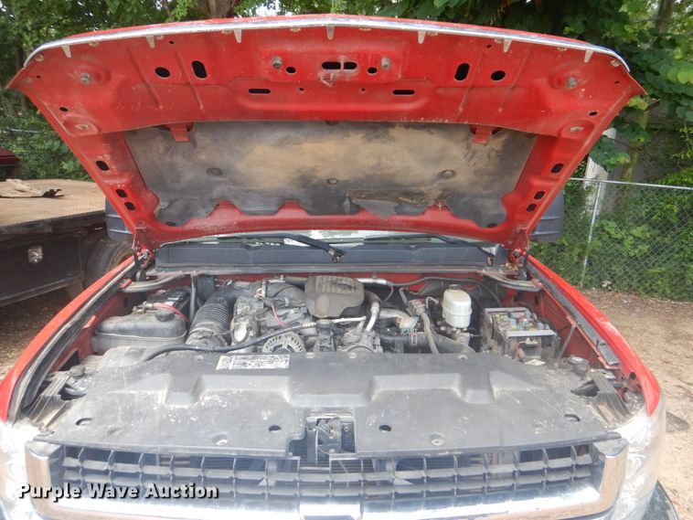 image for item FT9268 2009 Chevrolet Silverado 3500HD flatbed pickup truck