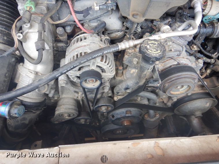 image for item FT9268 2009 Chevrolet Silverado 3500HD flatbed pickup truck