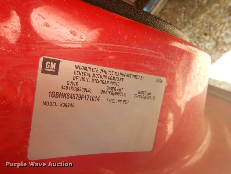 image for item FT9268 2009 Chevrolet Silverado 3500HD flatbed pickup truck