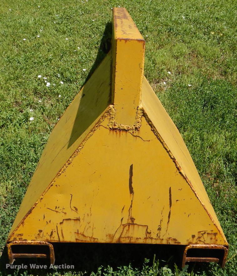 image for item FT9602 Skid steer fork boom