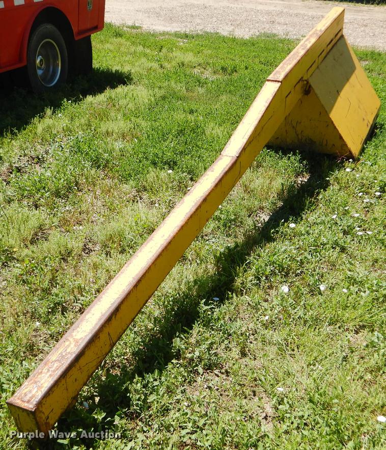 image for item FT9602 Skid steer fork boom