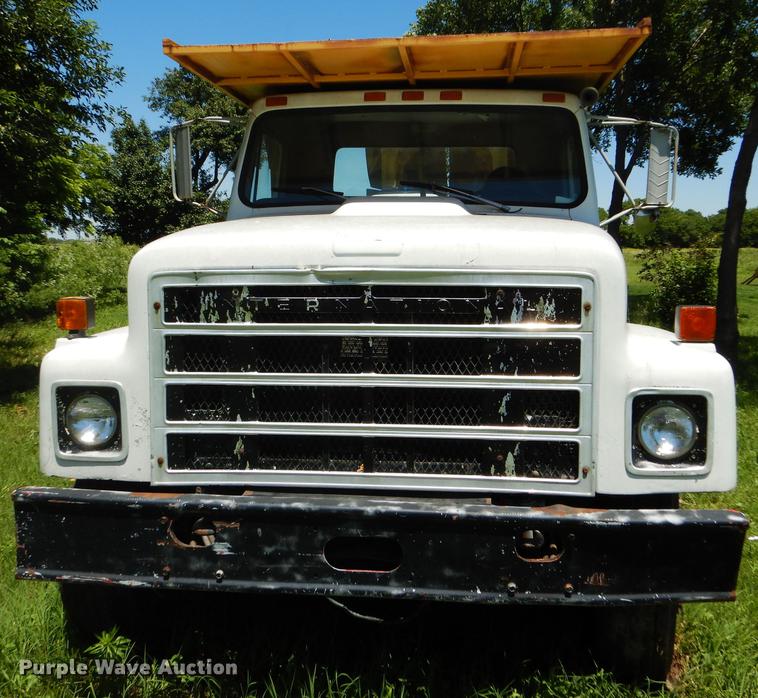 image for item FT9603 1985 International 2574 truck with Big John tree transplanter