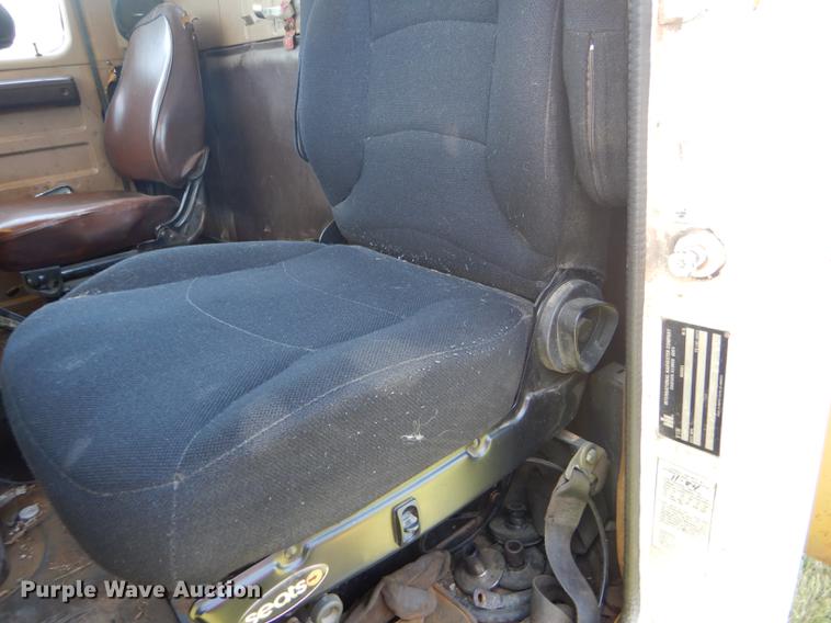 image for item FT9603 1985 International 2574 truck with Big John tree transplanter