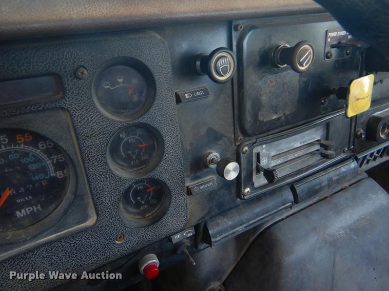 image for item FT9603 1985 International 2574 truck with Big John tree transplanter