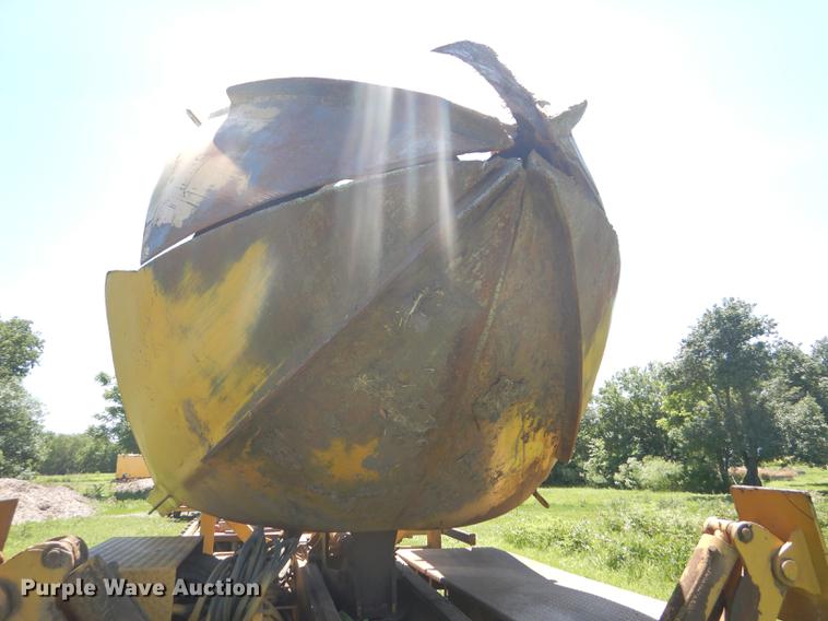 image for item FT9603 1985 International 2574 truck with Big John tree transplanter