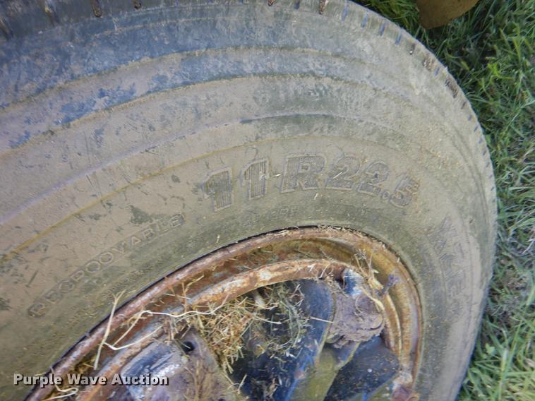 image for item FT9603 1985 International 2574 truck with Big John tree transplanter