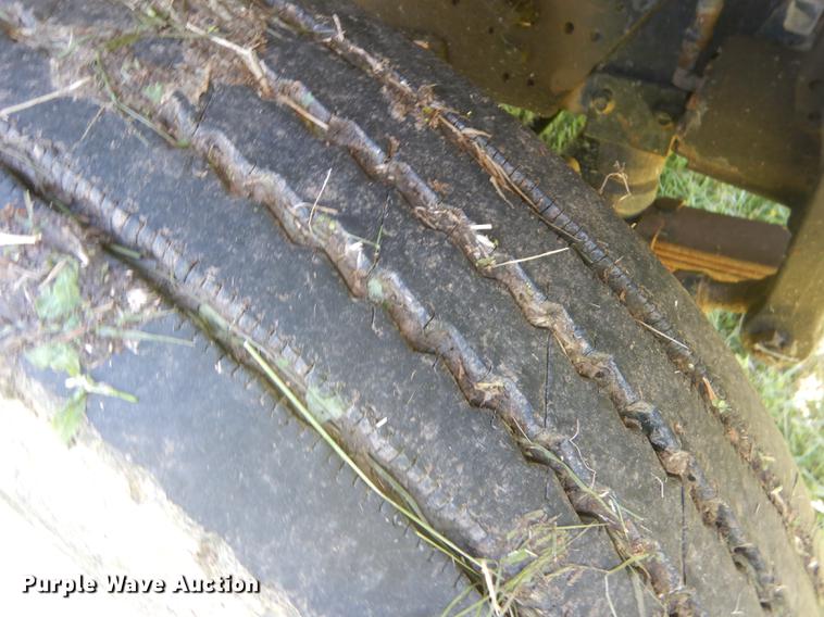 image for item FT9603 1985 International 2574 truck with Big John tree transplanter